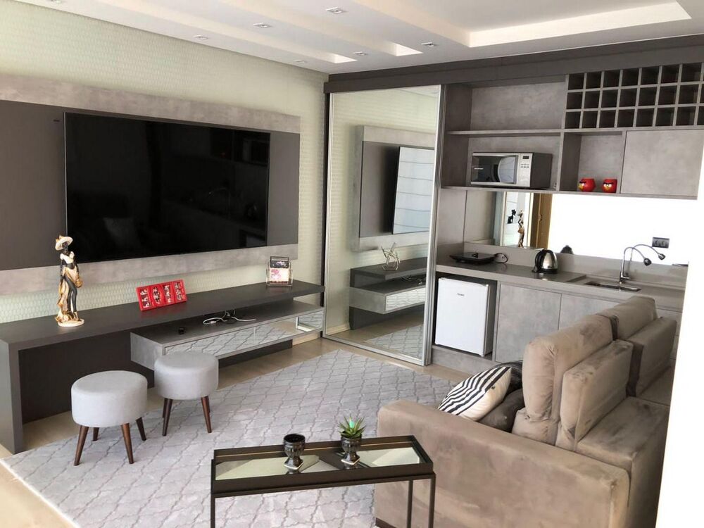 Casa à venda com 4 quartos, 958m² - Foto 2