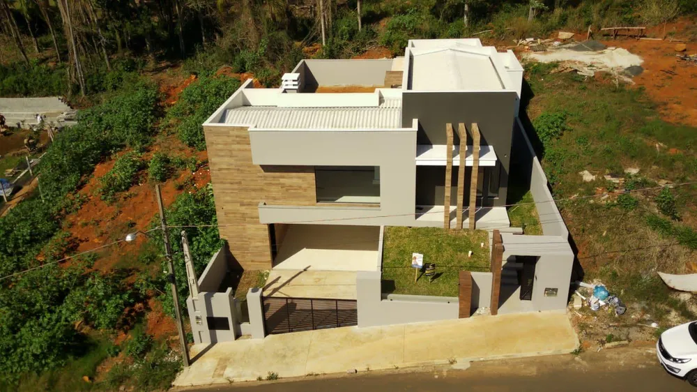 Casa, 3 quartos, 193 m² - Foto 1