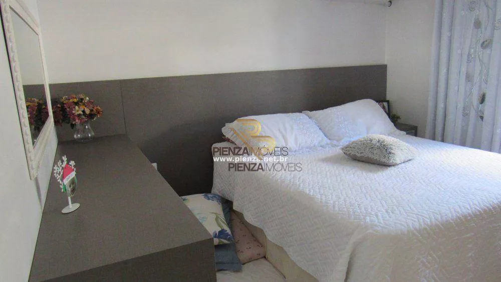 Casa à venda com 3 quartos, 220m² - Foto 10