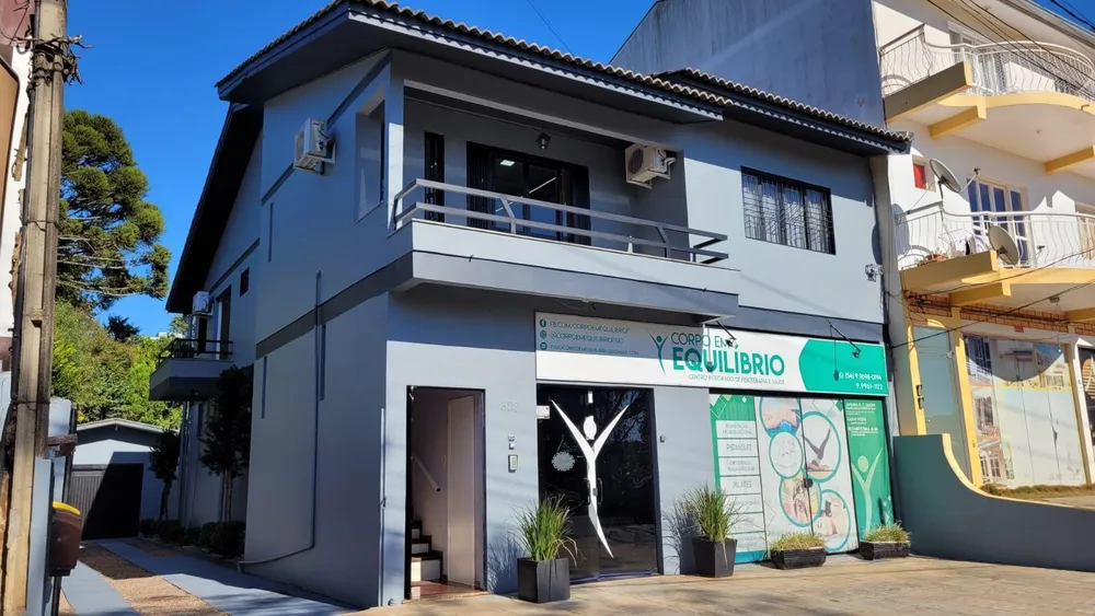 Casa, 3 quartos, 252 m² - Foto 2