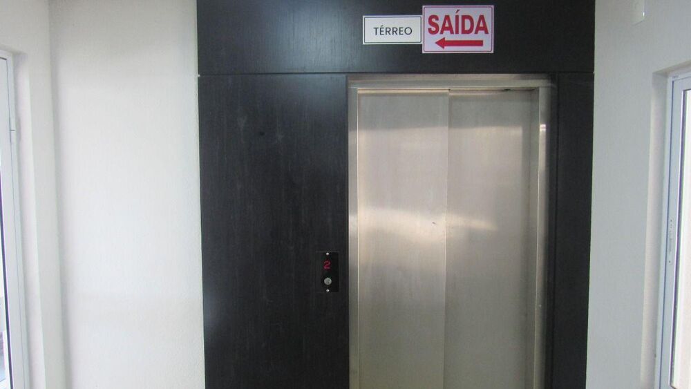 Apartamento à venda com 4 quartos, 117m² - Foto 2