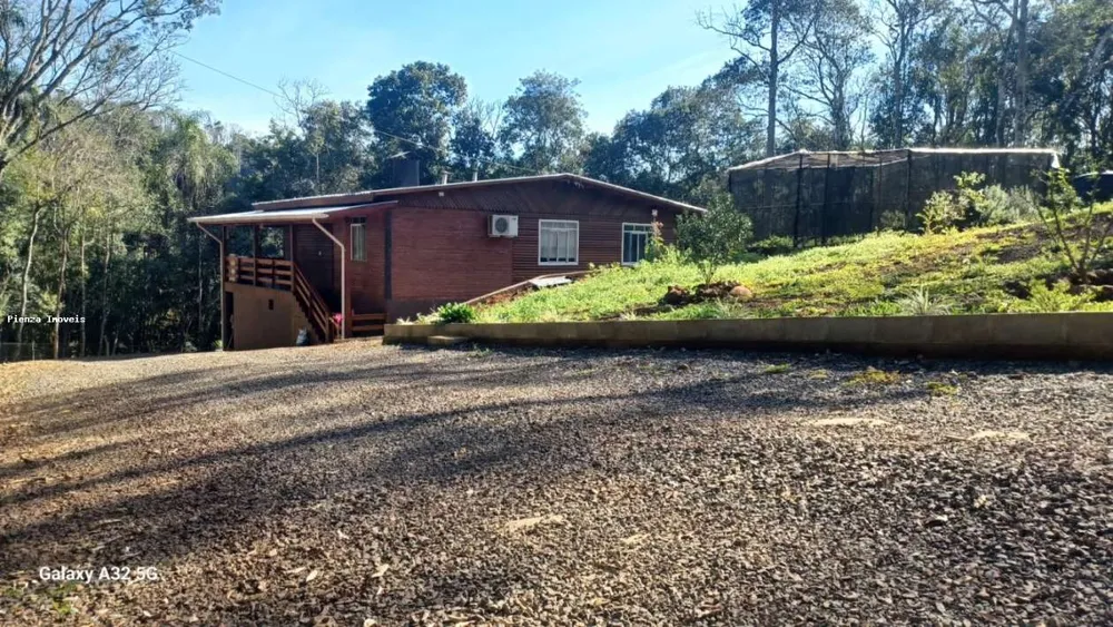Sítio, 3 quartos, 3800 m² - Foto 1