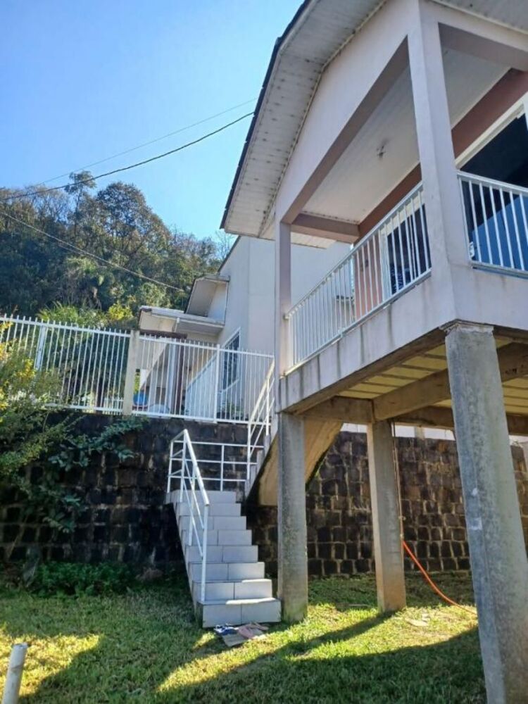 Casa, 3 quartos, 70 m² - Foto 1
