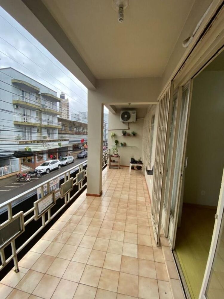 Apartamento, 3 quartos, 239 m² - Foto 1