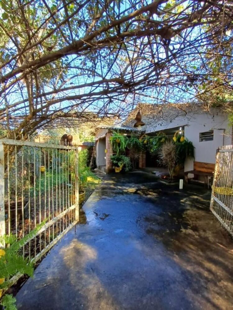 Chácara, 2 quartos, 2247 m² - Foto 3