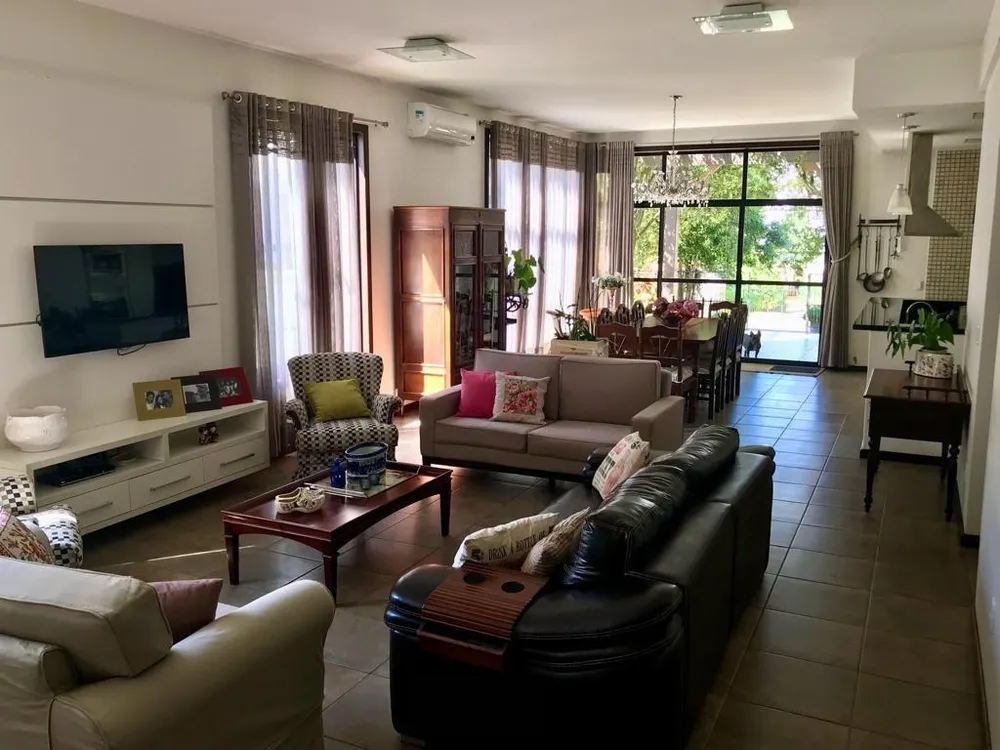 Casa, 4 quartos, 342 m² - Foto 1