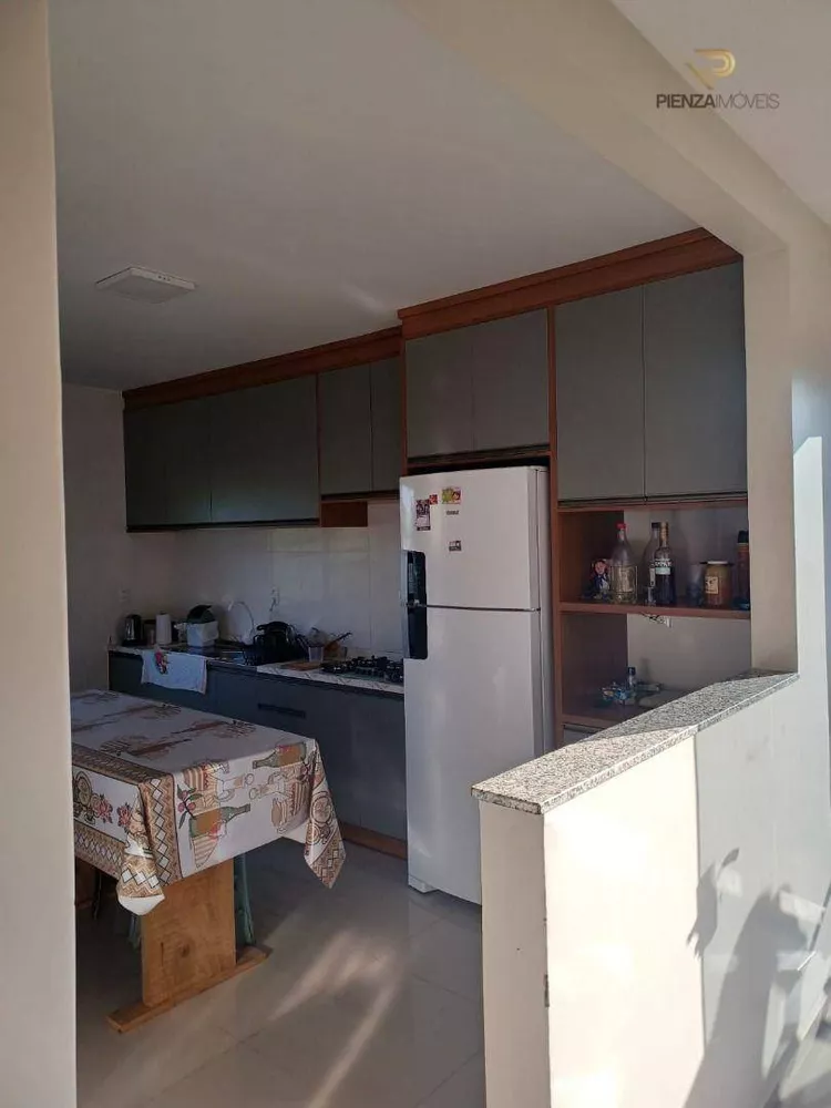 Apartamento à venda com 3 quartos, 85m² - Foto 4