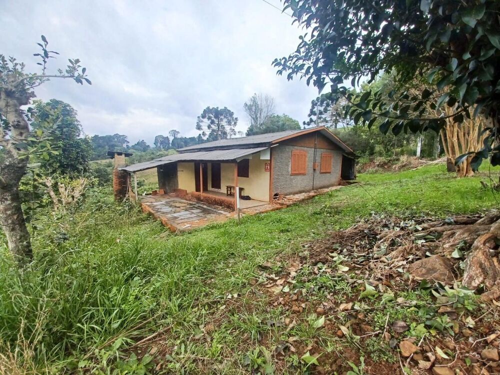 Casa à venda com 2 quartos, 56m² - Foto 2