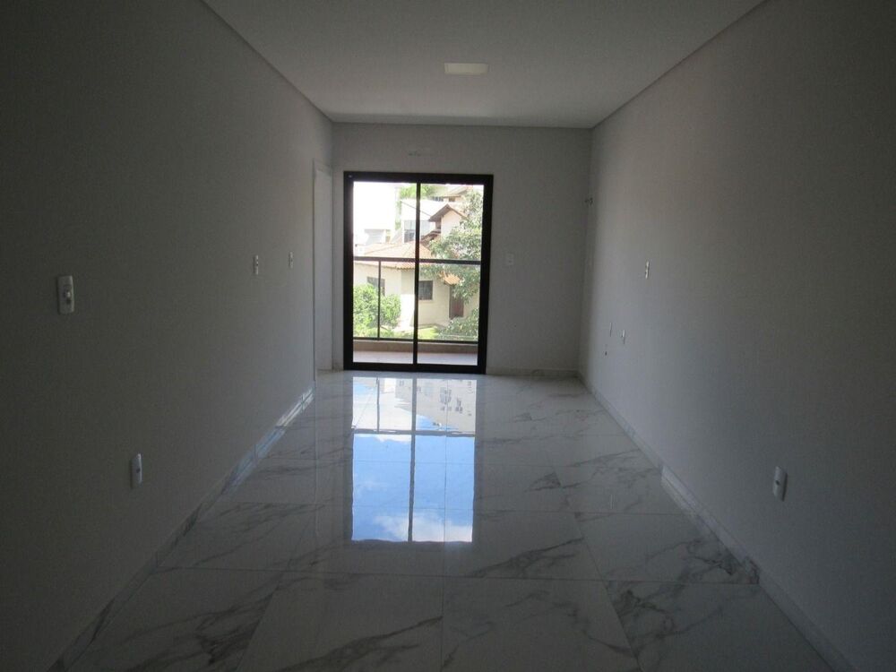 Apartamento à venda com 2 quartos, 123m² - Foto 2