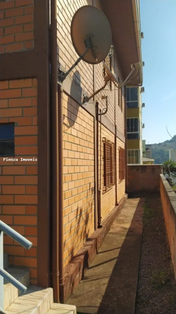 Casa, 6 quartos, 200 m² - Foto 2