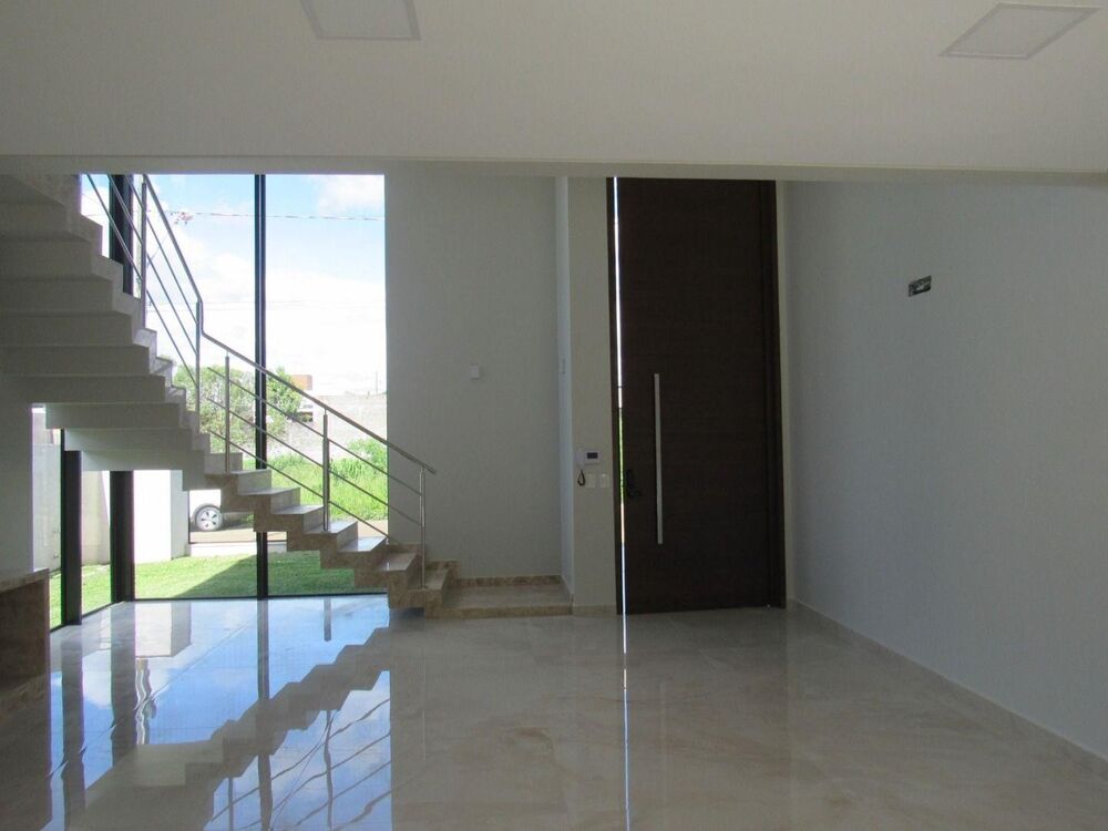 Casa, 3 quartos, 214 m² - Foto 1