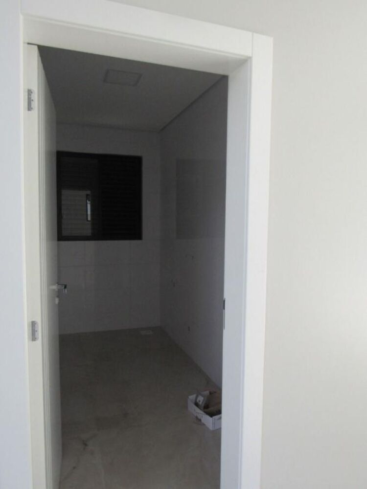 Casa, 3 quartos, 214 m² - Foto 3