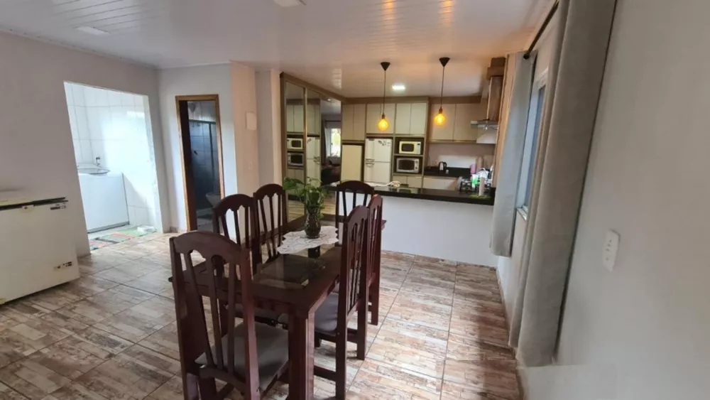 Casa, 3 quartos, 232 m² - Foto 3