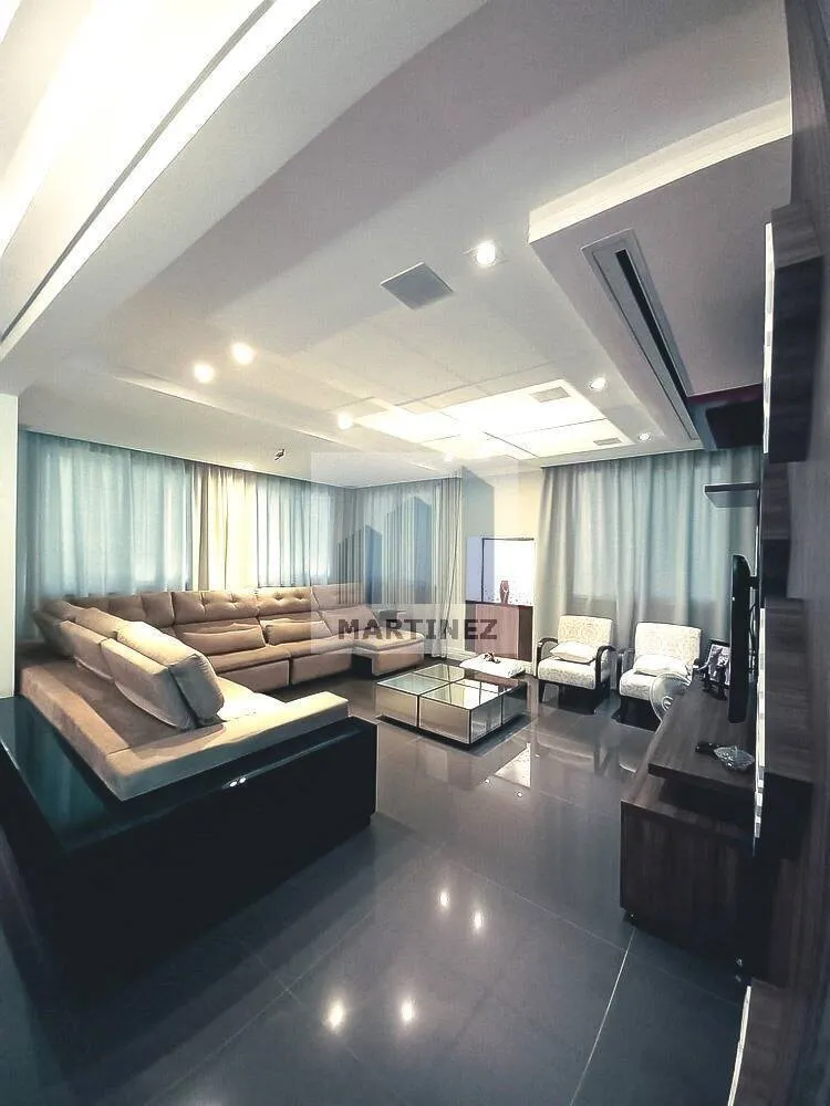 Casa, 5 quartos, 600 m² - Foto 1