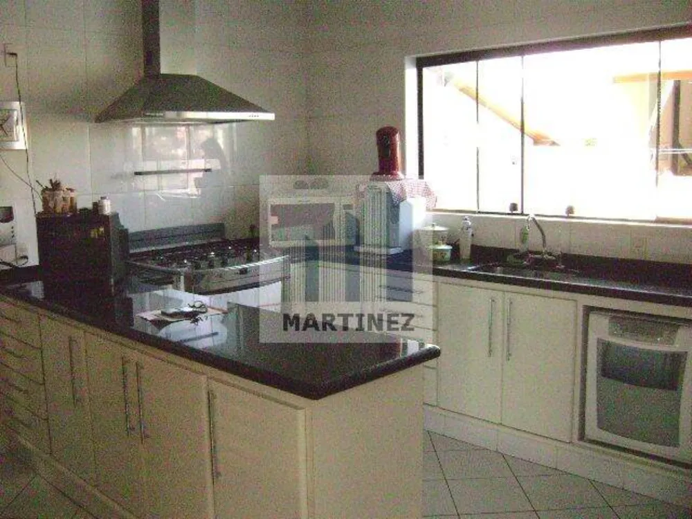 Casa, 3 quartos, 288 m² - Foto 8
