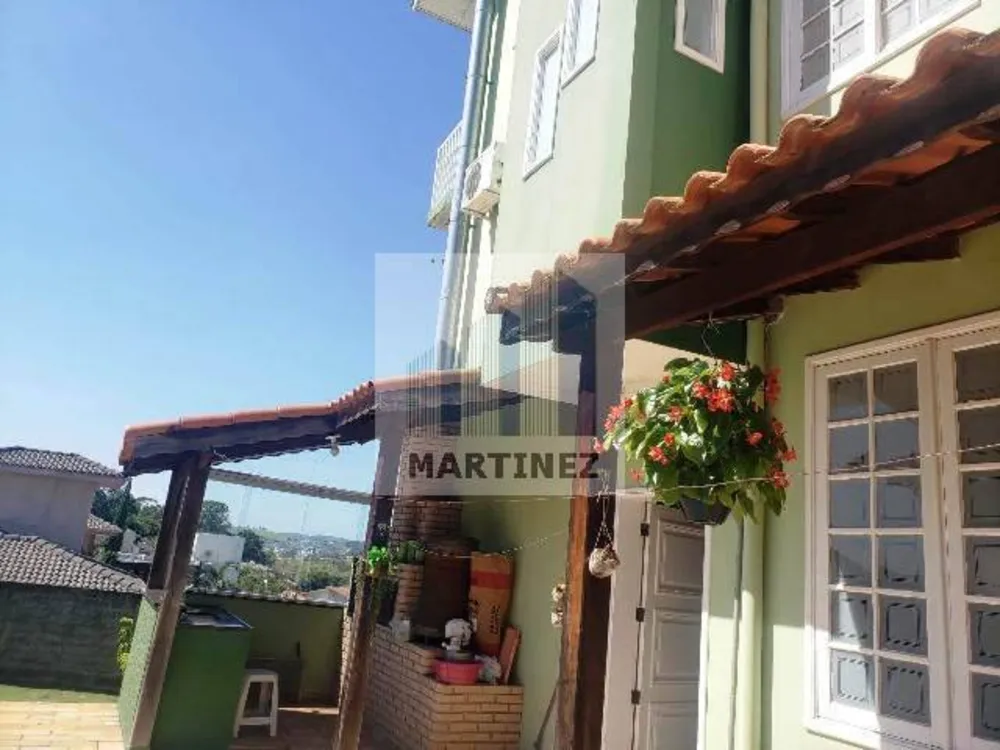 Casa, 4 quartos, 350 m² - Foto 1