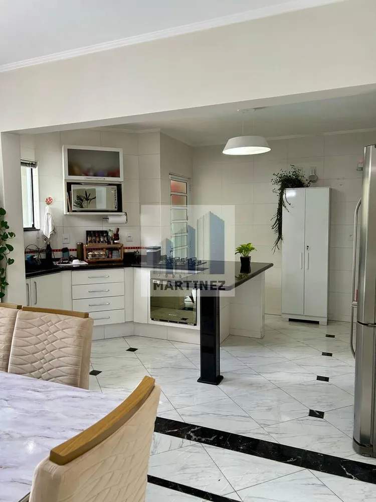 Casa, 3 quartos, 275 m² - Foto 1