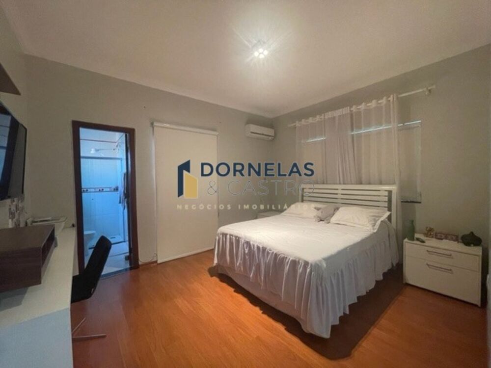 Casa à venda com 3 quartos, 811m² - Foto 16