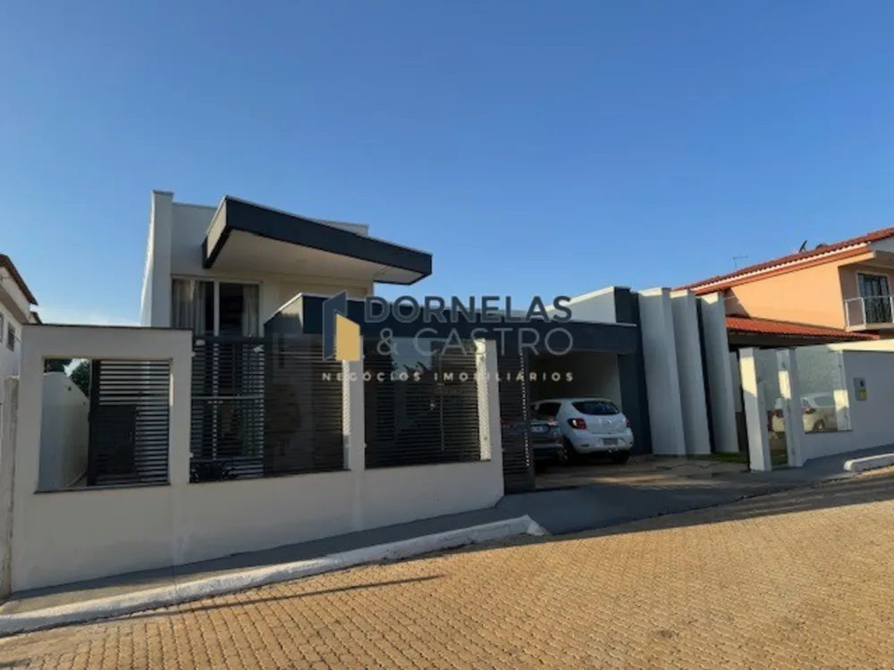 Casa, 3 quartos, 400 m² - Foto 1