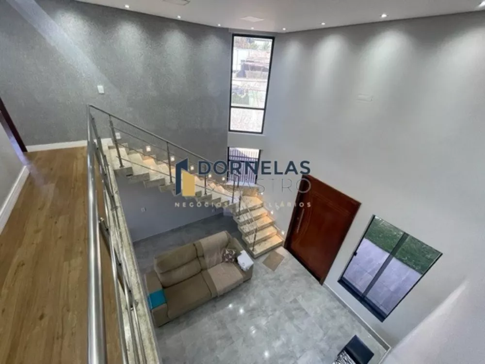 Casa à venda com 3 quartos, 250m² - Foto 11