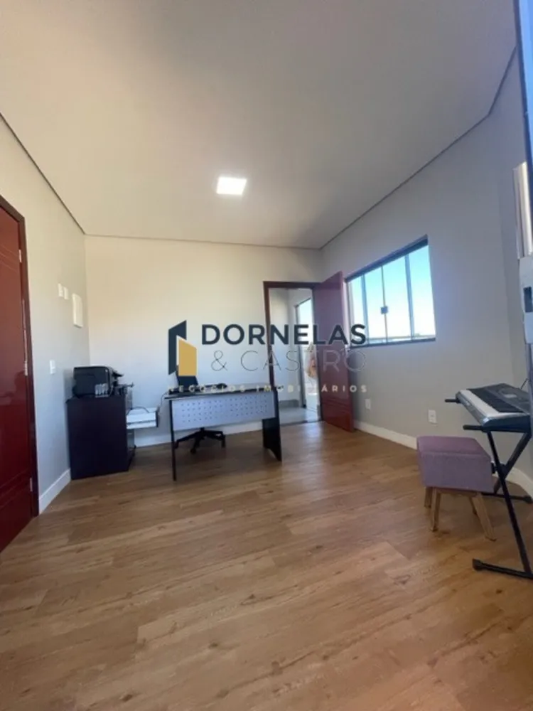 Casa, 3 quartos, 250 m² - Foto 15