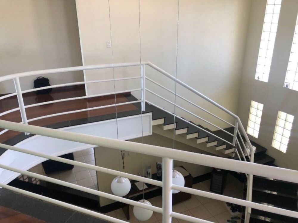 Casa à venda com 4 quartos, 594m² - Foto 2