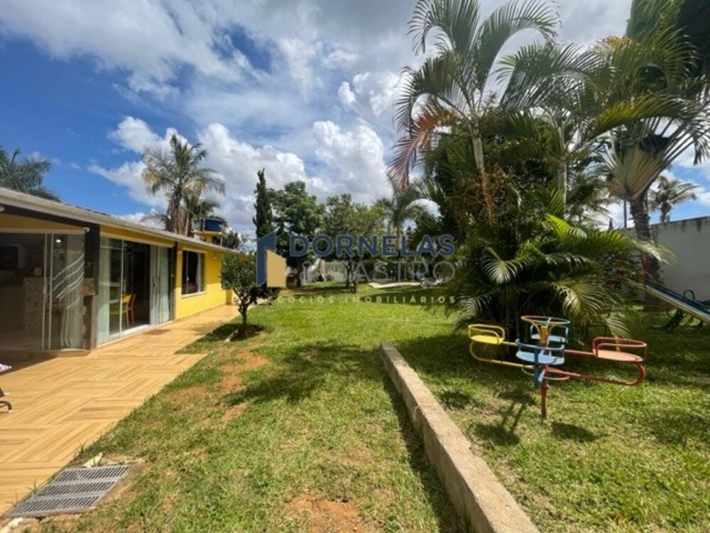 Casa, 3 quartos, 250 m² - Foto 1