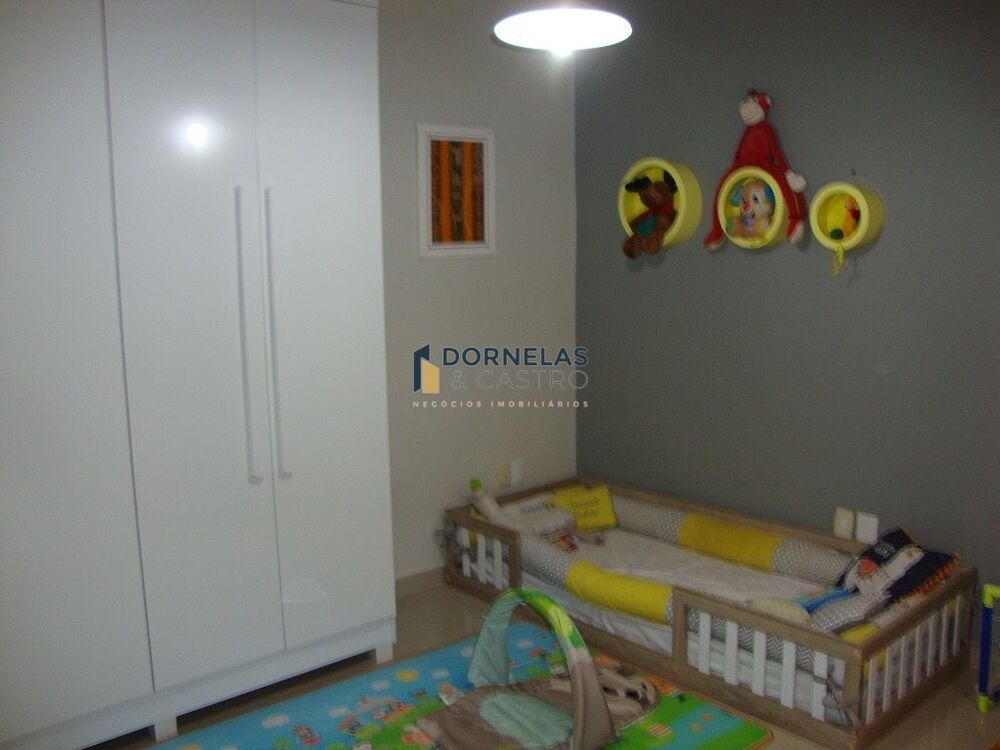 Casa à venda com 4 quartos, 280m² - Foto 14