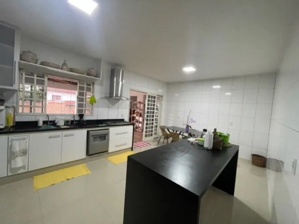 Casa, 3 quartos, 300 m² - Foto 4