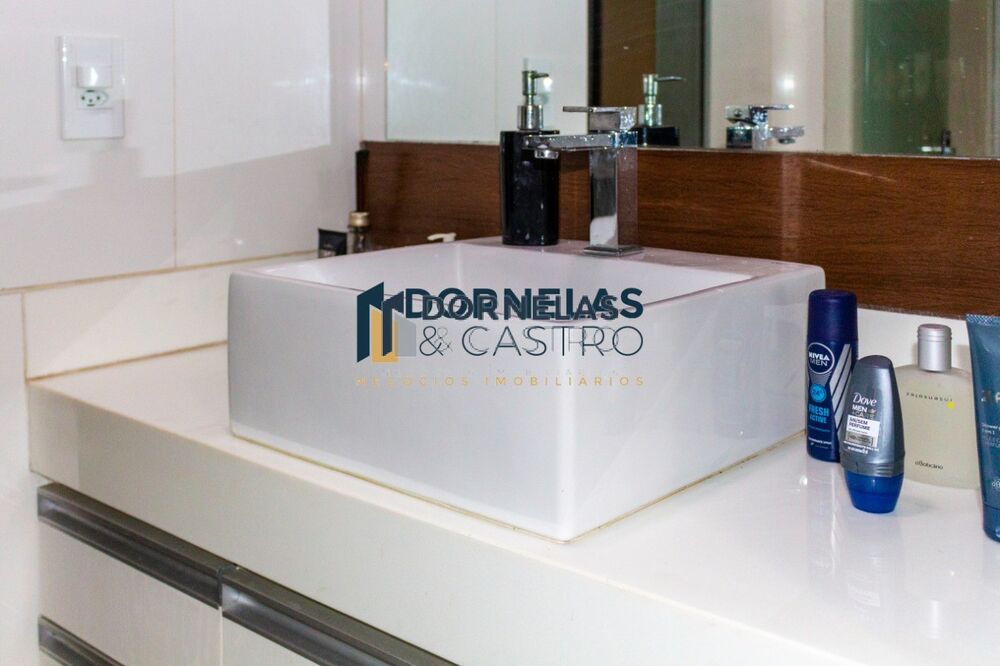 Casa à venda com 4 quartos, 416m² - Foto 18