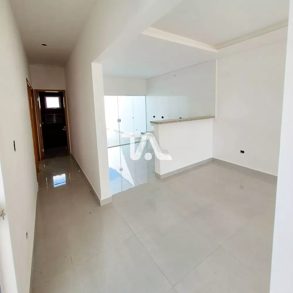 Casa à venda com 3 quartos, 85m² - Foto 4