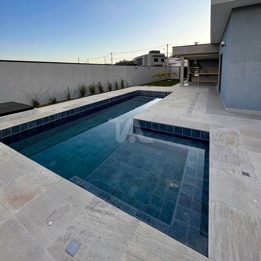 Casa de Condomínio à venda com 3 quartos, 236m² - Foto 5