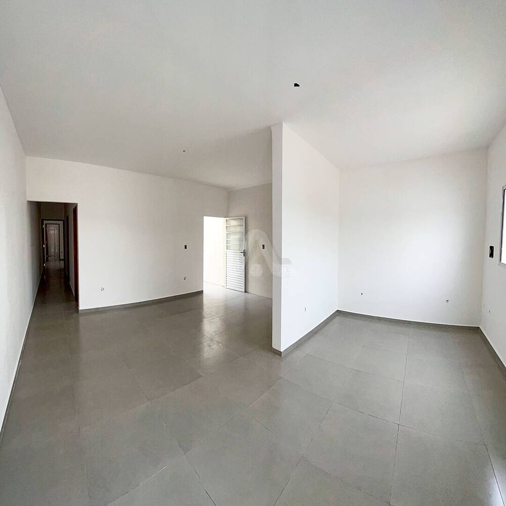 Casa à venda com 2 quartos, 77m² - Foto 4