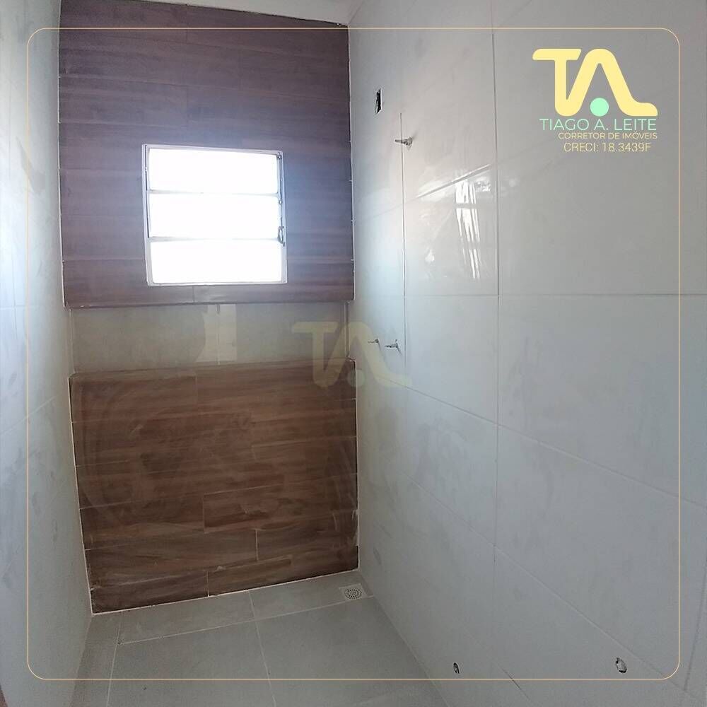 Casa à venda com 2 quartos, 75m² - Foto 3