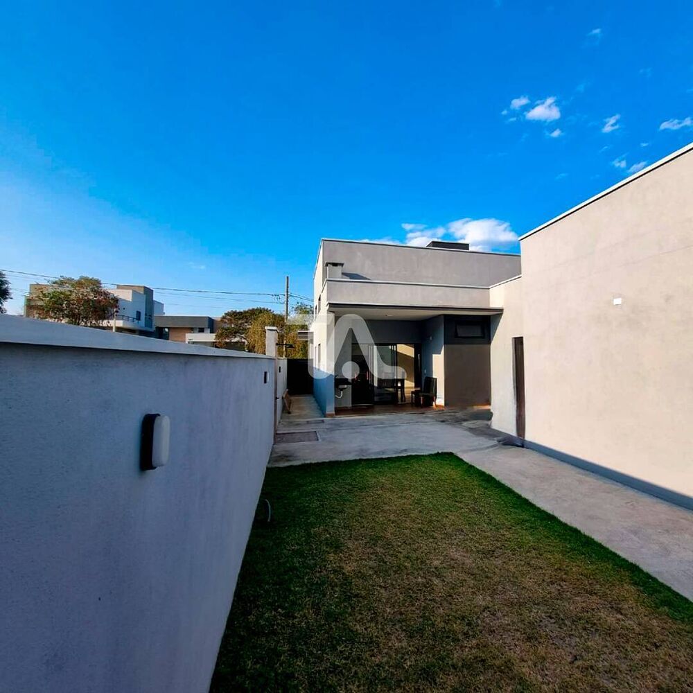 Casa de Condomínio à venda com 3 quartos, 200m² - Foto 4