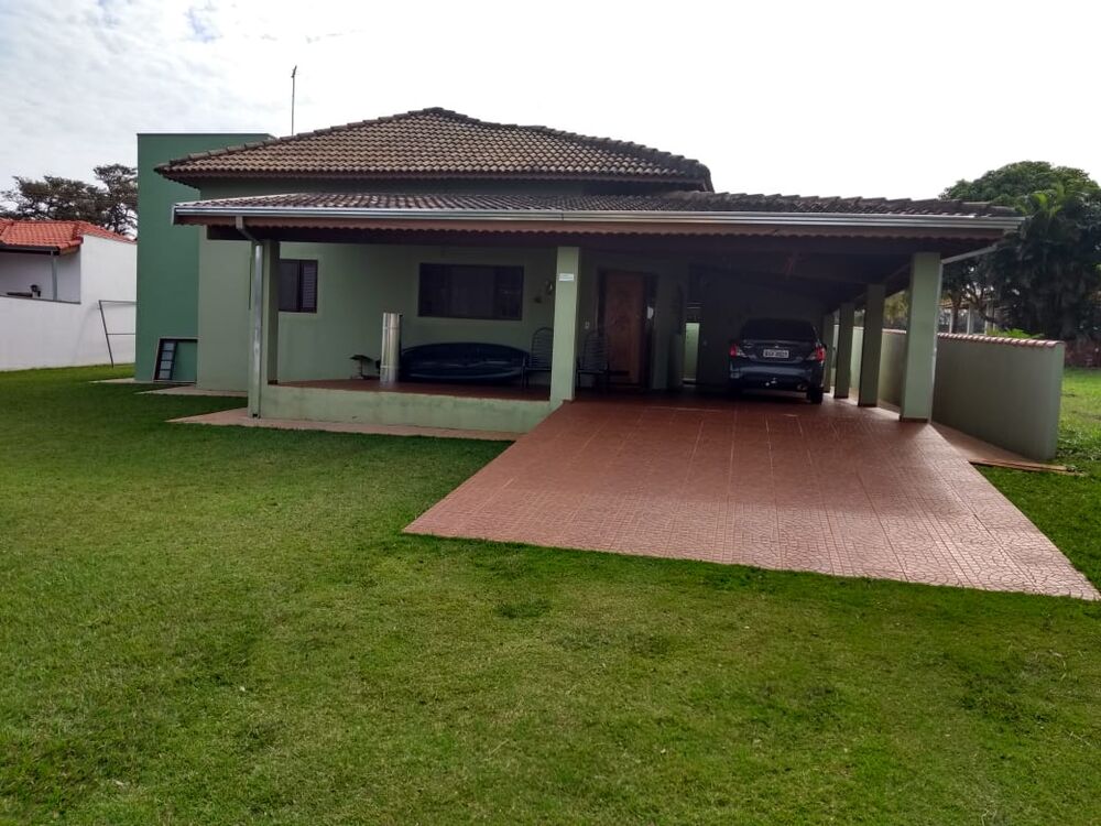 Casa de Condomínio à venda com 3 quartos, 250m² - Foto 1