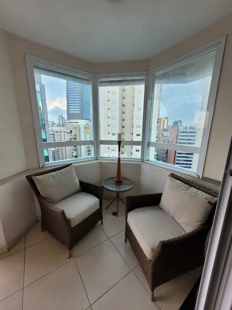 Apartamento, 3 quartos, 133 m² - Foto 2