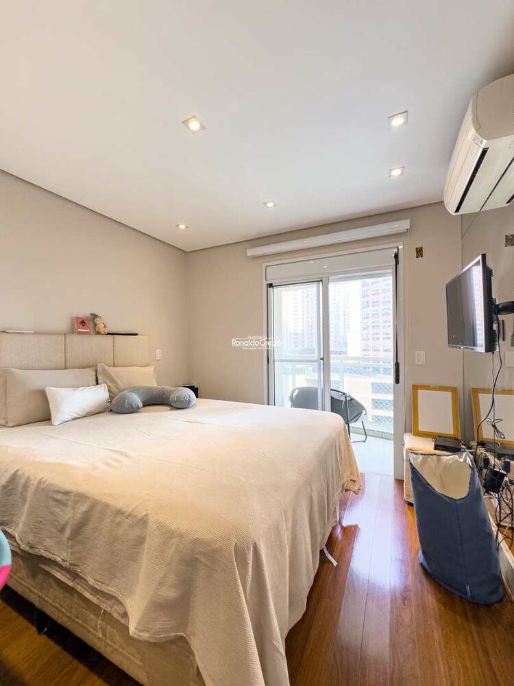 Apartamento à venda com 3 quartos, 160m² - Foto 4