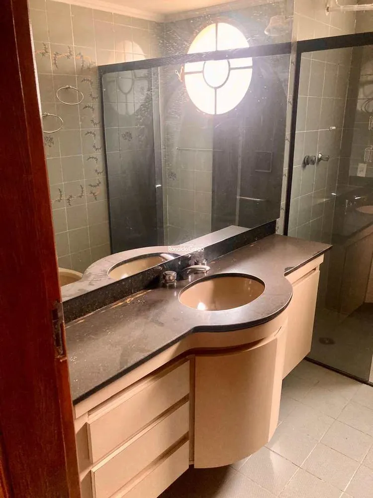 Apartamento, 3 quartos, 242 m² - Foto 4