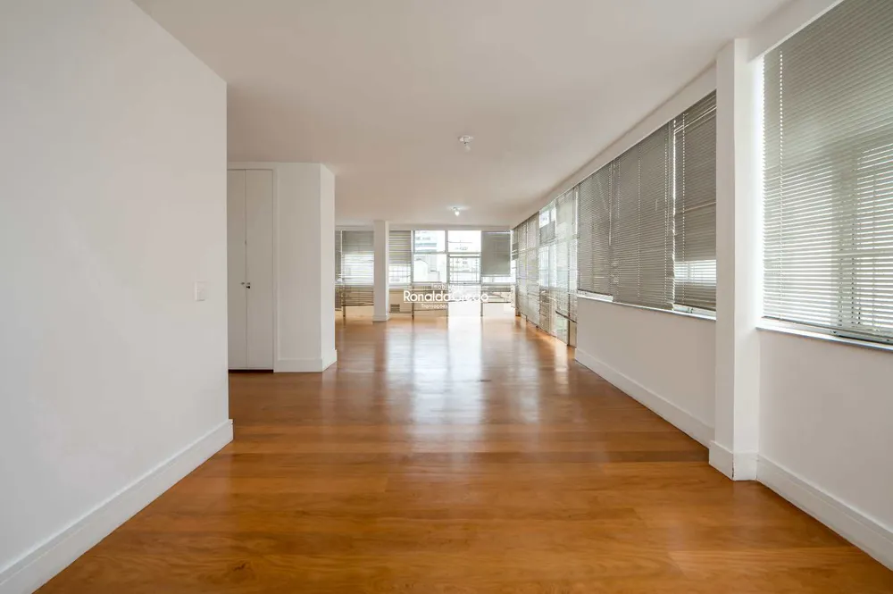 Apartamento, 3 quartos, 240 m² - Foto 3