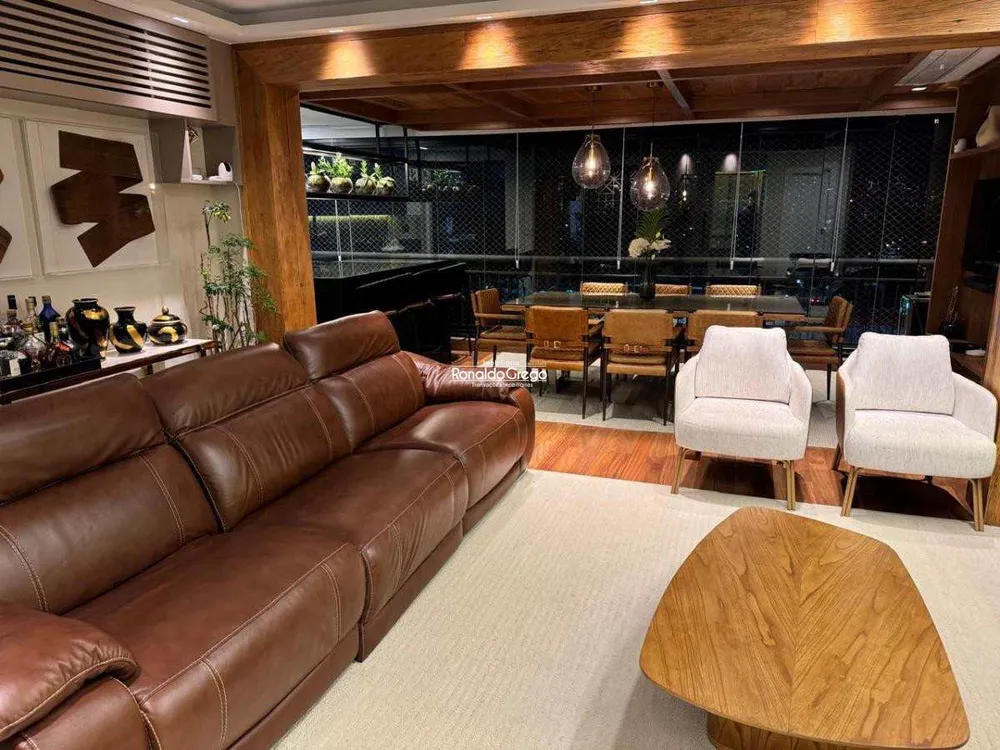 Apartamento, 3 quartos, 134 m² - Foto 2
