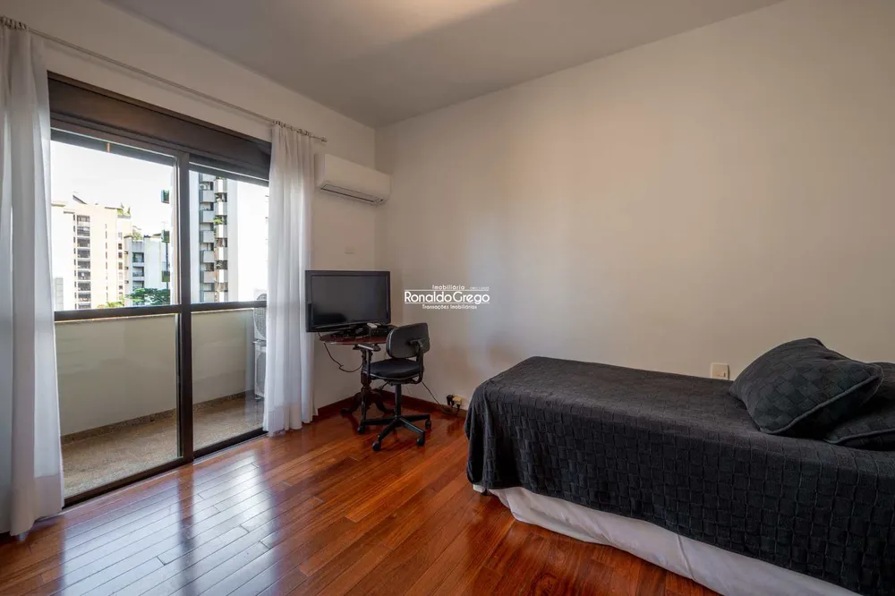 Apartamento, 3 quartos, 377 m² - Foto 2