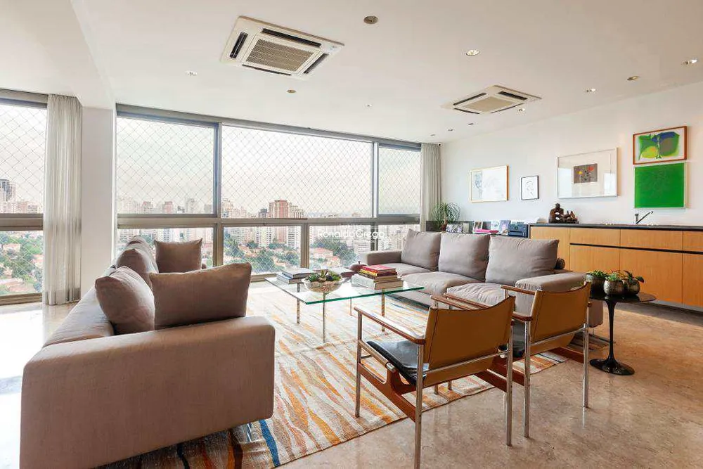 Apartamento, 3 quartos, 375 m² - Foto 1