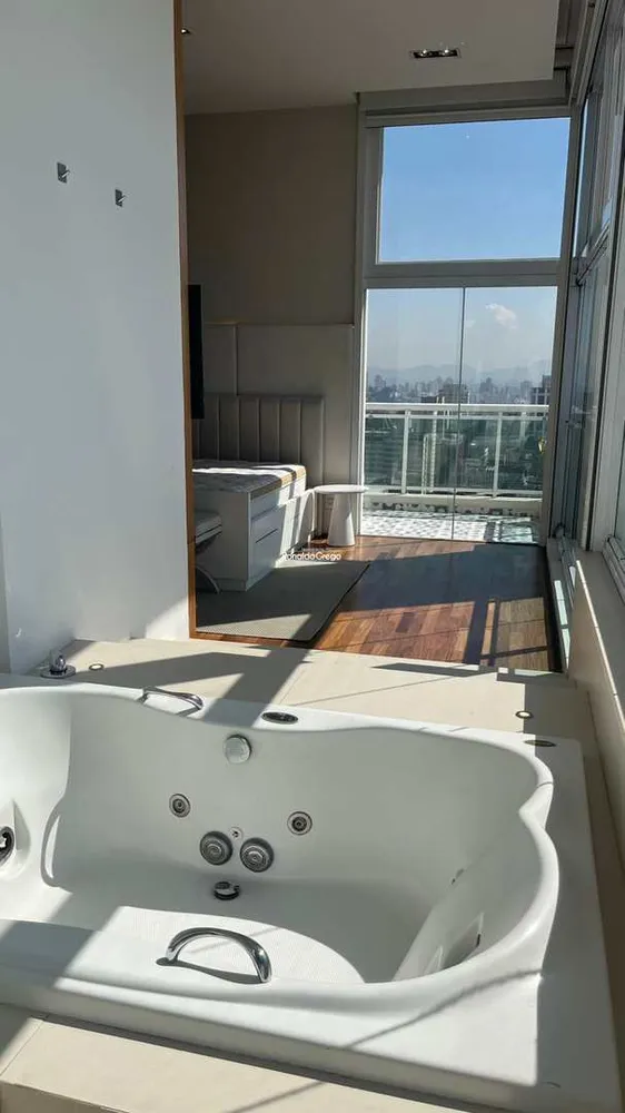 Apartamento, 1 quarto, 129 m² - Foto 1