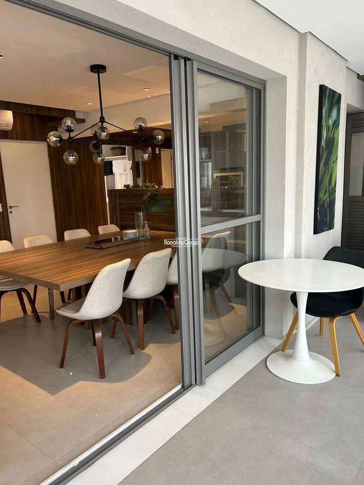 Apartamento, 3 quartos, 147 m² - Foto 2