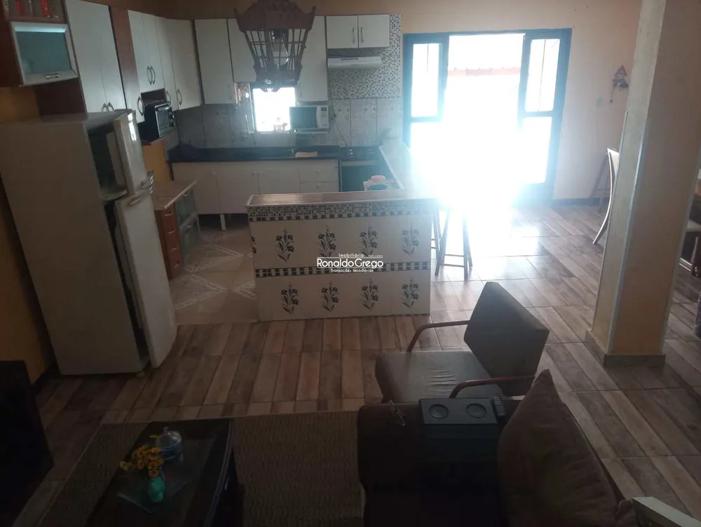 Sítio, 3 quartos, 1565 m² - Foto 1