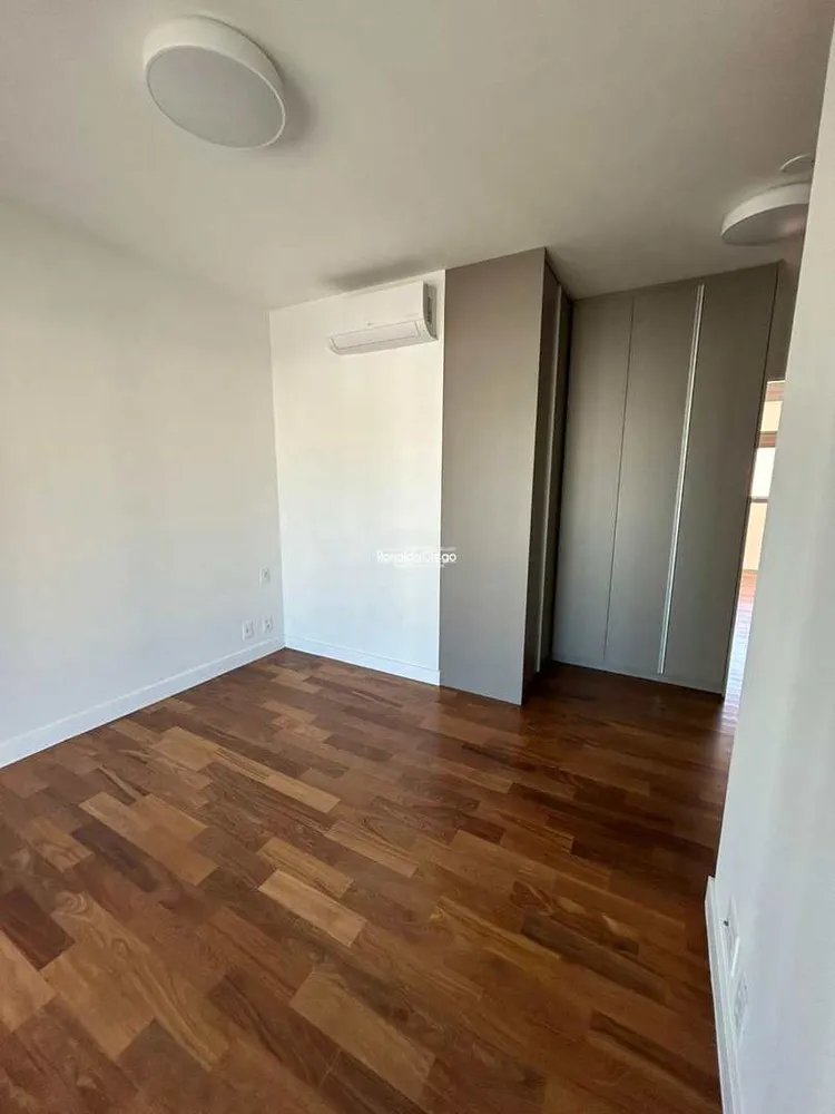 Apartamento, 3 quartos, 160 m² - Foto 3