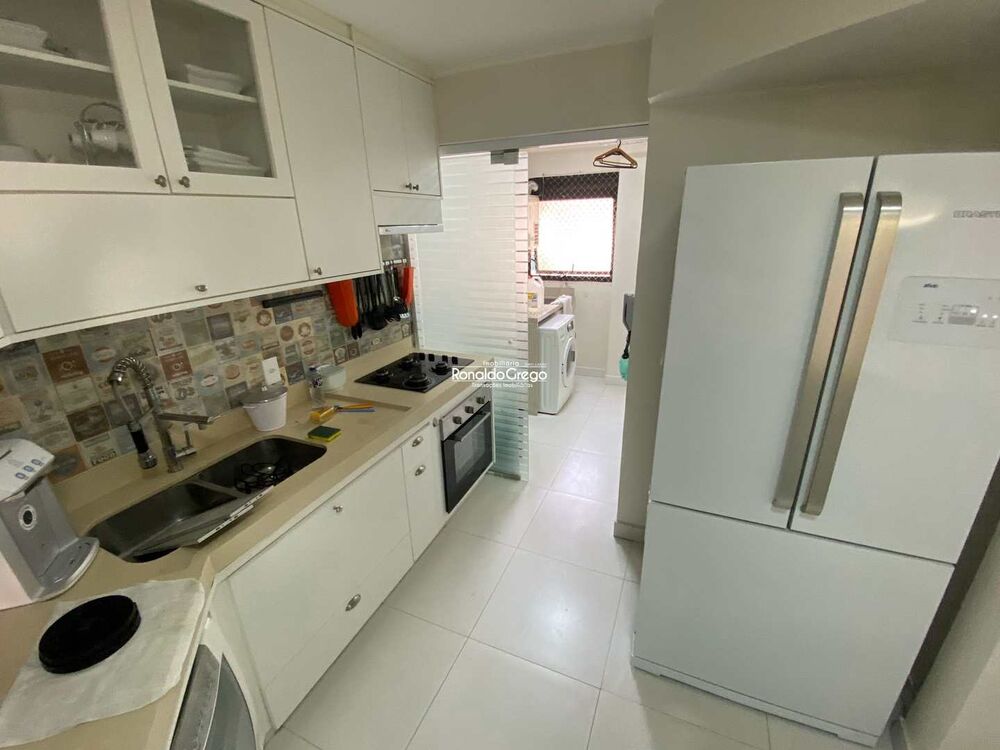 Flat/Apart Hotel para alugar com 3 quartos, 120m² - Foto 2