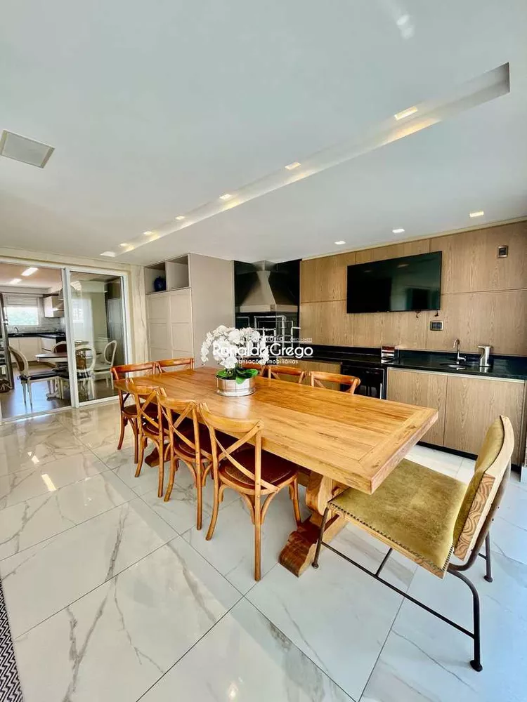 Apartamento, 4 quartos, 237 m² - Foto 2