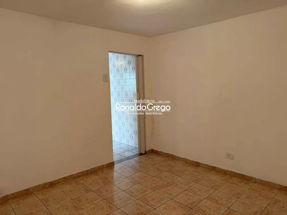 Casa, 5 quartos, 250 m² - Foto 2